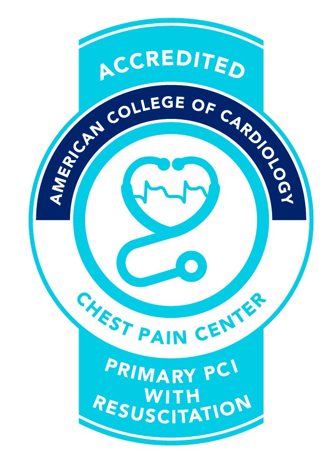PCI primaria con reanimación del centro de dolor torácico acreditado por el American College of Cardiology