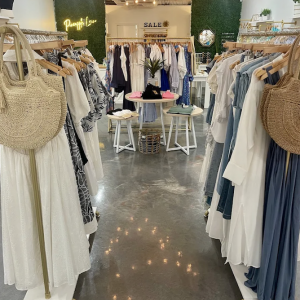 Pineapple Lain, Where Style Comes with a Smile